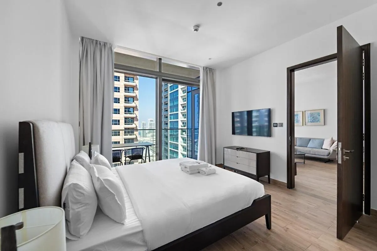 Apartament Stonetree - Luxurious 1Br At Jumeirah Living Marina Gate Dubaj